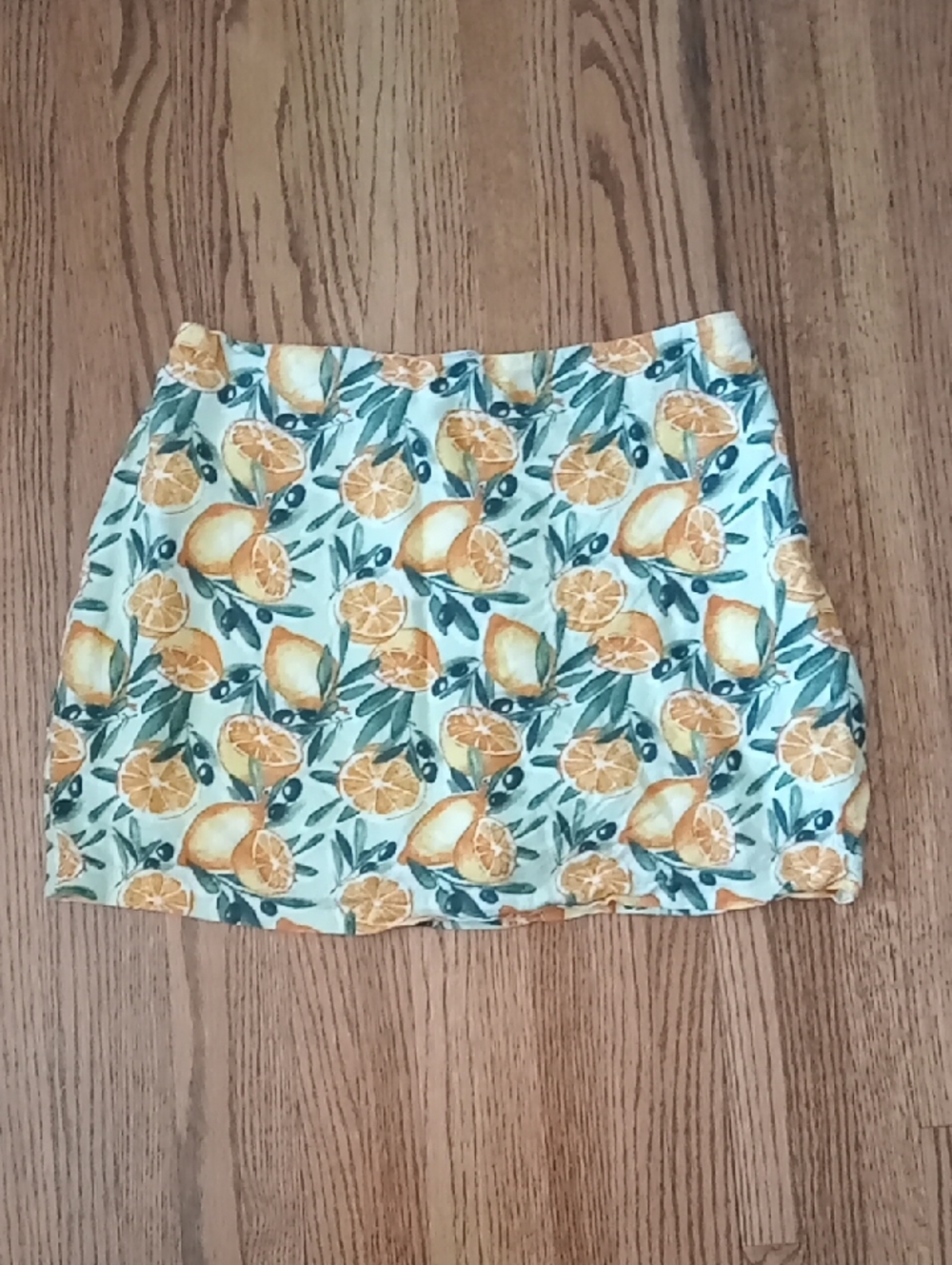 Abercrombie & Fitch Yellow Citrus Print Skort